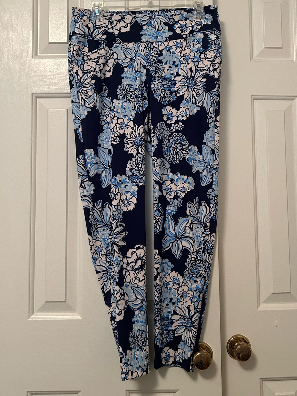Lilly Pulitzer Luxletic Corso Pants Low Tide Navy Bouquet All Day Golf Size 8